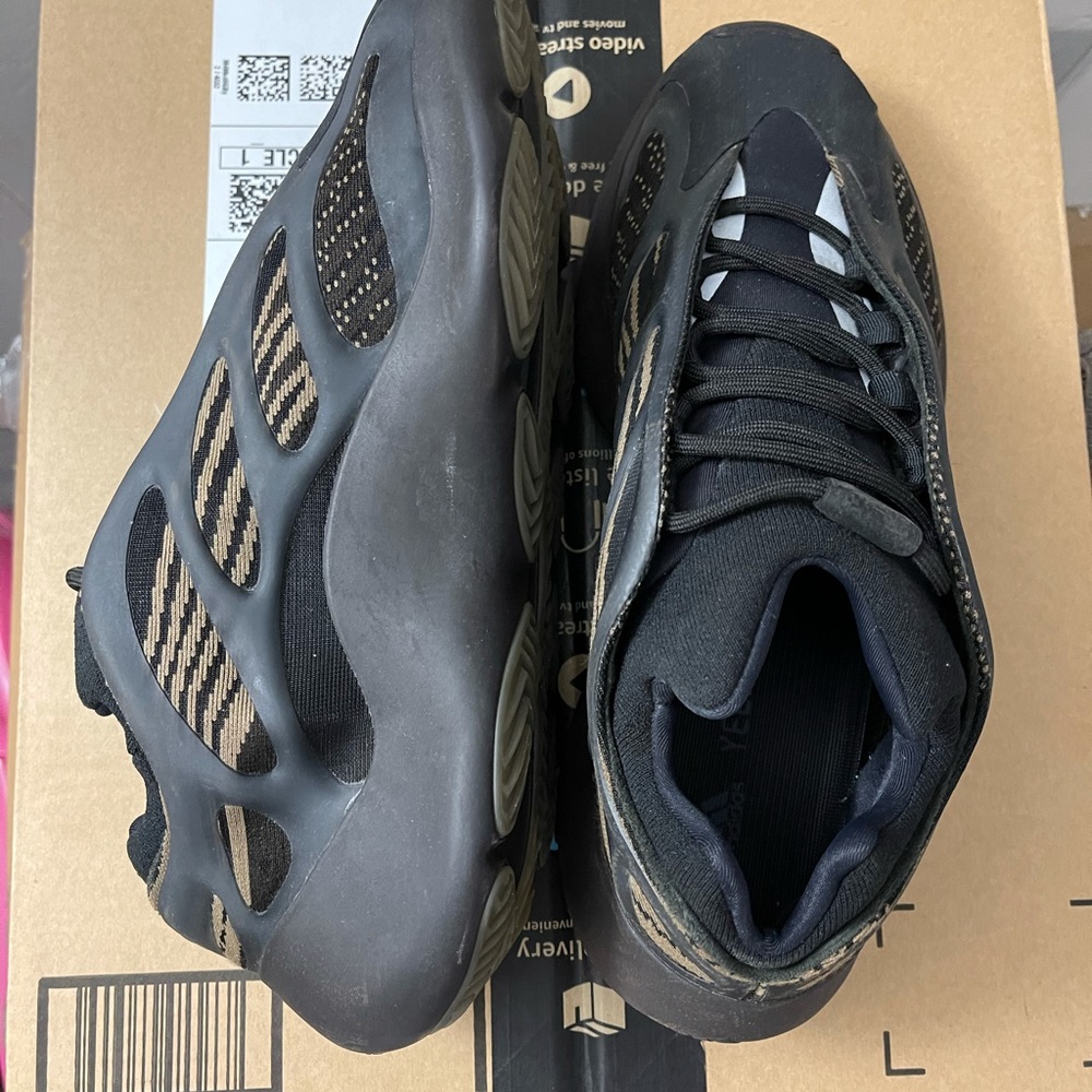 Yeezys size 11
